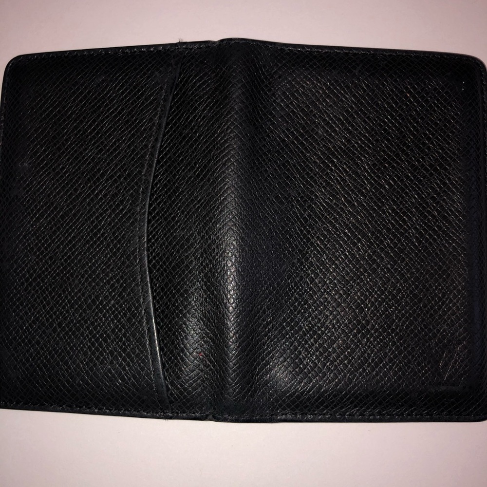Louis Vuitton Card Holder - Picture 4 of 7